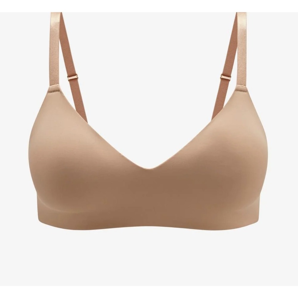 ThirdLove Wireless Bra Women Size M Beige Seamless Comfort Third Love